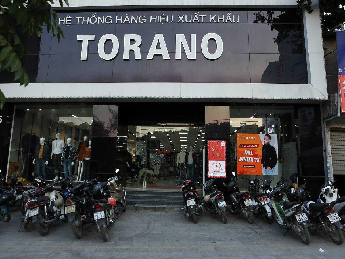 Torano gây ấn tượng với phong cách lịch lãm pha chút hiện đại