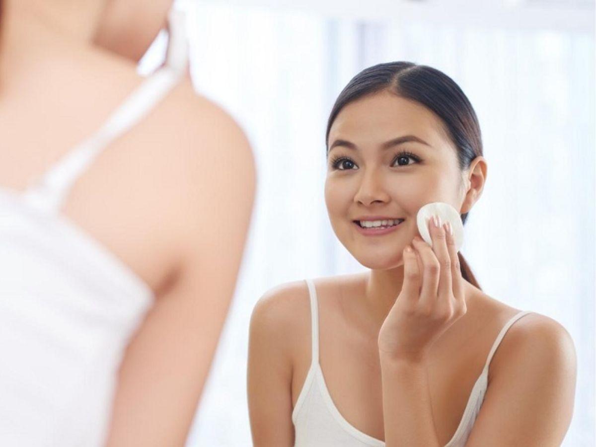 Tránh ma sát mạnh dễ gây ảnh hưởng đến da