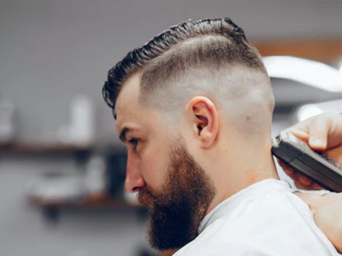 Disconnected Undercut có phần tóc đỉnh và phần tóc hai bên không có sự chuyển tiếp mềm mại