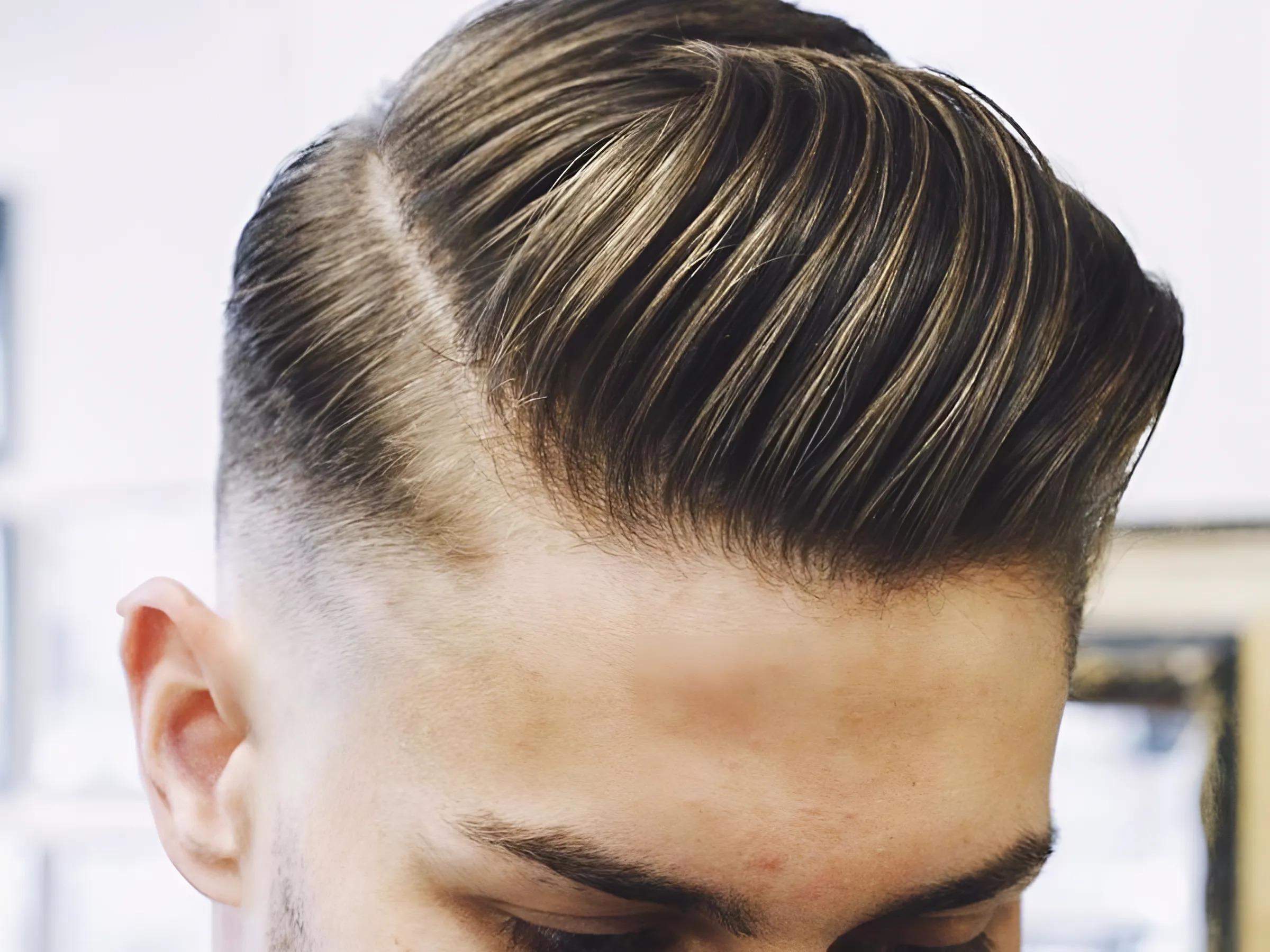 Undercut Quiff Dài (Long Undercut Quiff)