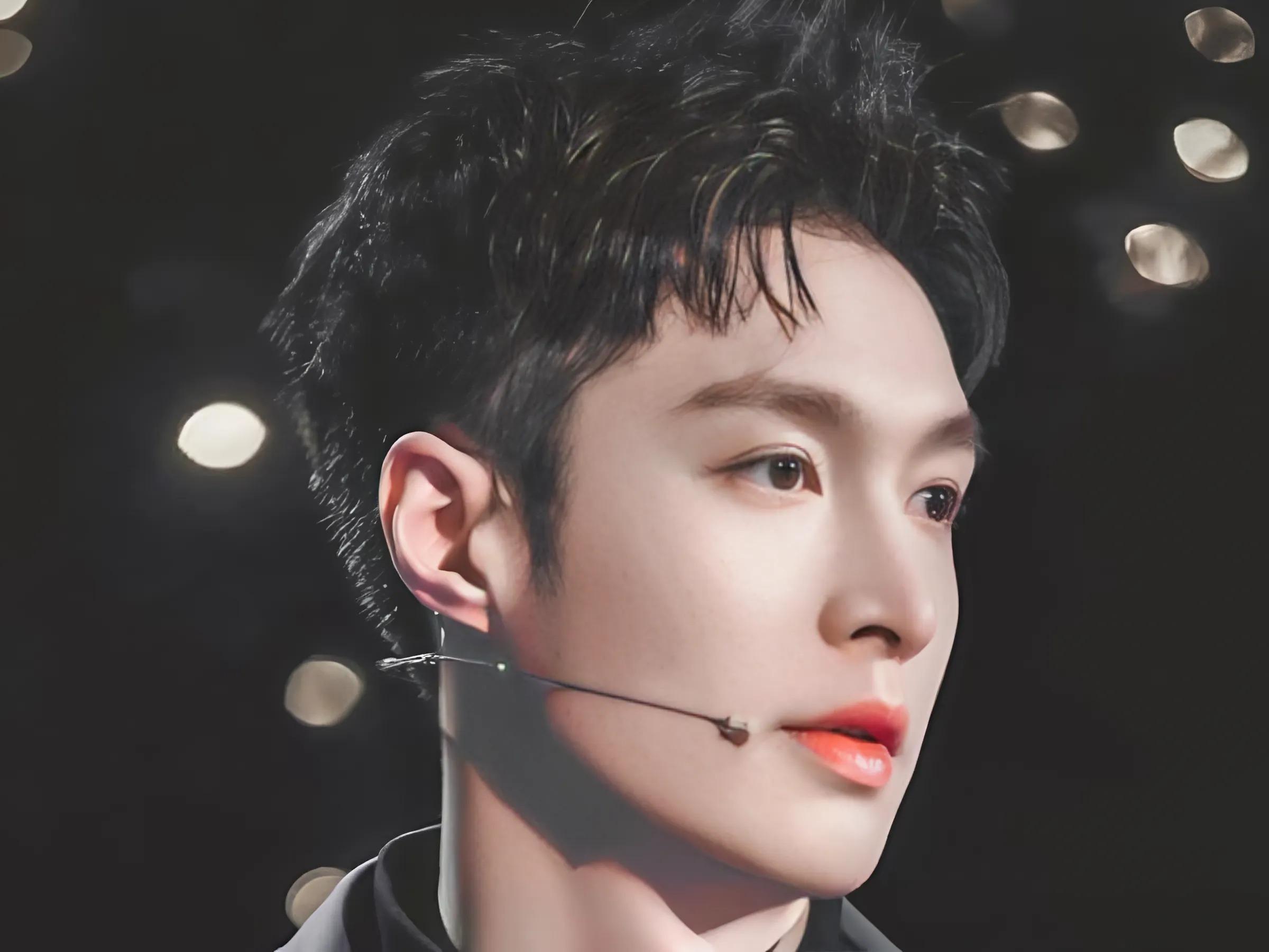 Undercut Quiff Textured (Quiff kết hợp Texture)