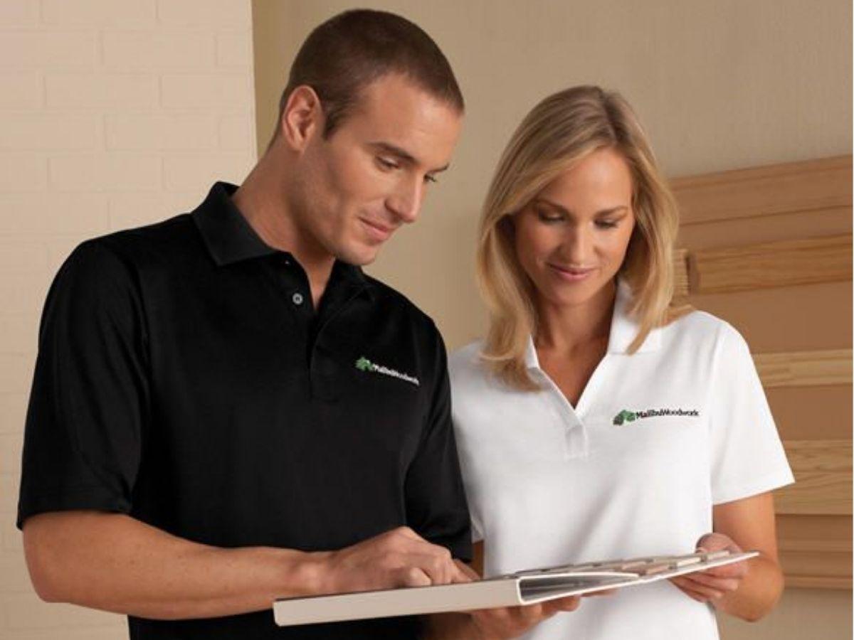 Áo đồng phục logo thêu sẽ bền hơn logo in