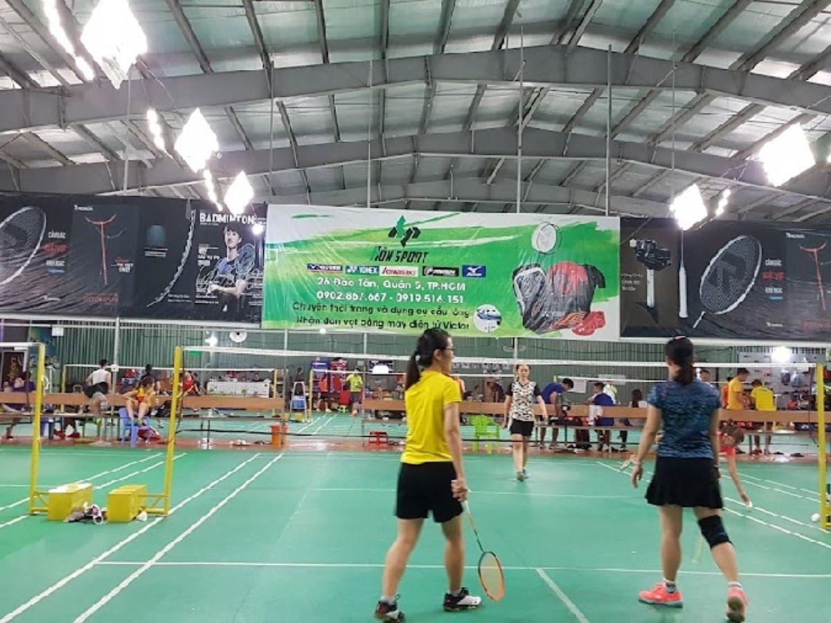Sở hữu 12 sân trong nhà, Hưng Phú là địa điểm có quy mô lớn bậc nhất tại Quận 8