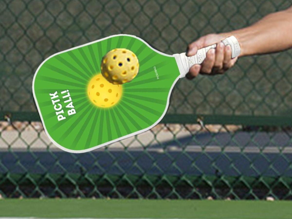 Cảm giác lạ khi sử dụng vợt trong trận đấu