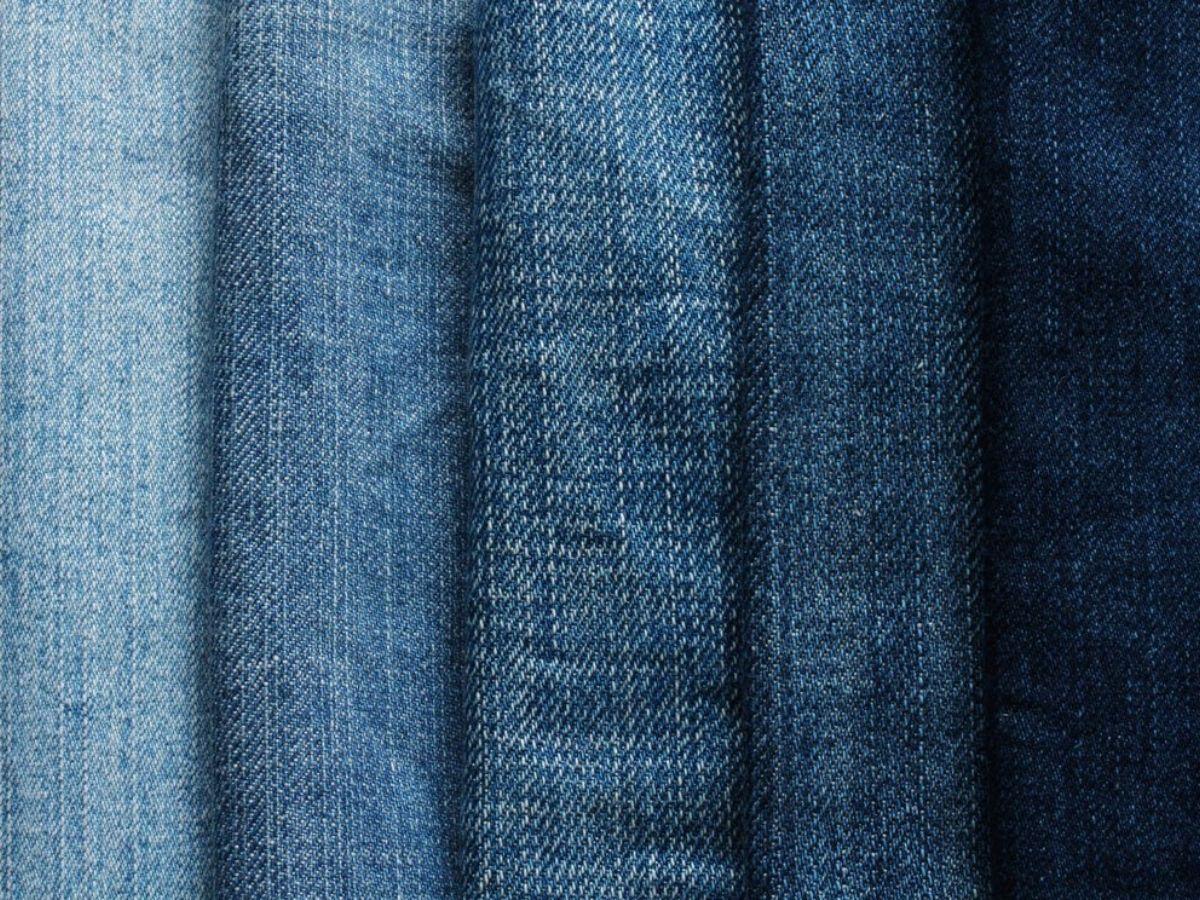 Điểm cộng lớn của các chất liệu jeans là bề mặt vải độc đáo 