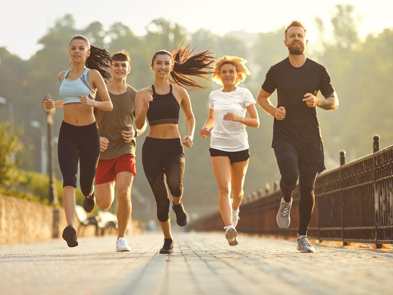 Đi bộ nhiều và thường xuyên hơn