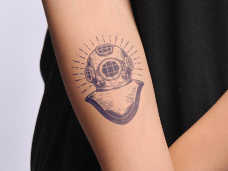 Hình xăm tàu ngầm