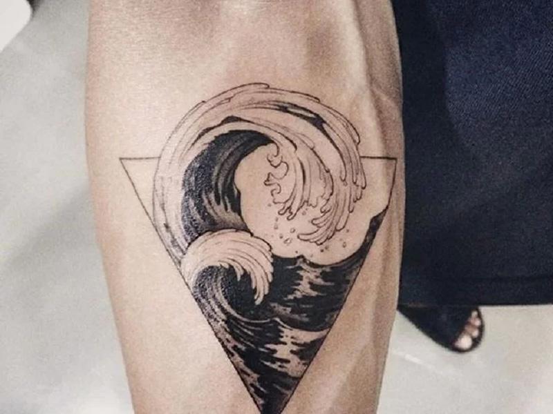 Hình xăm con sóng