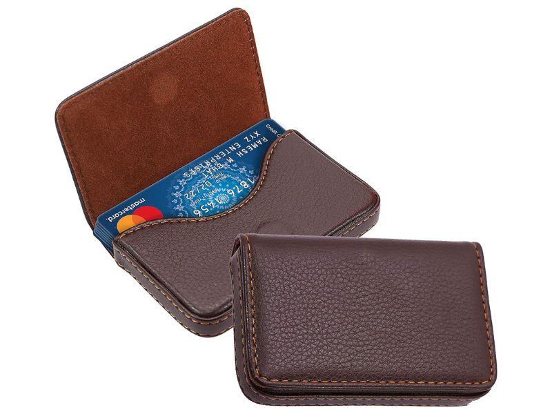 Bí quyết bảo quản card holder luôn bền và đẹp như mới