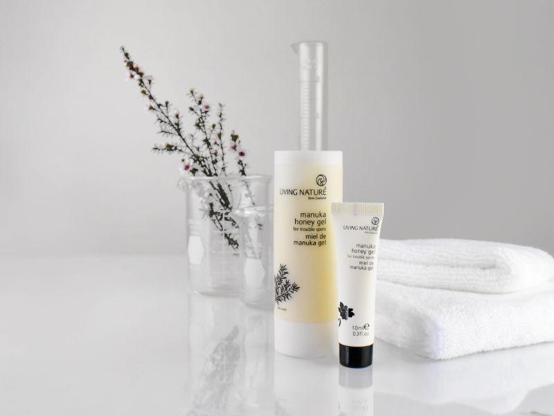 Kem trị mụn cho nam Manuka Honey Gel Living Nature