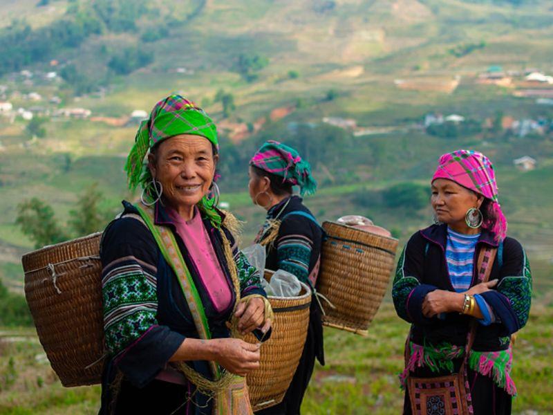 Hình ảnh người Mông