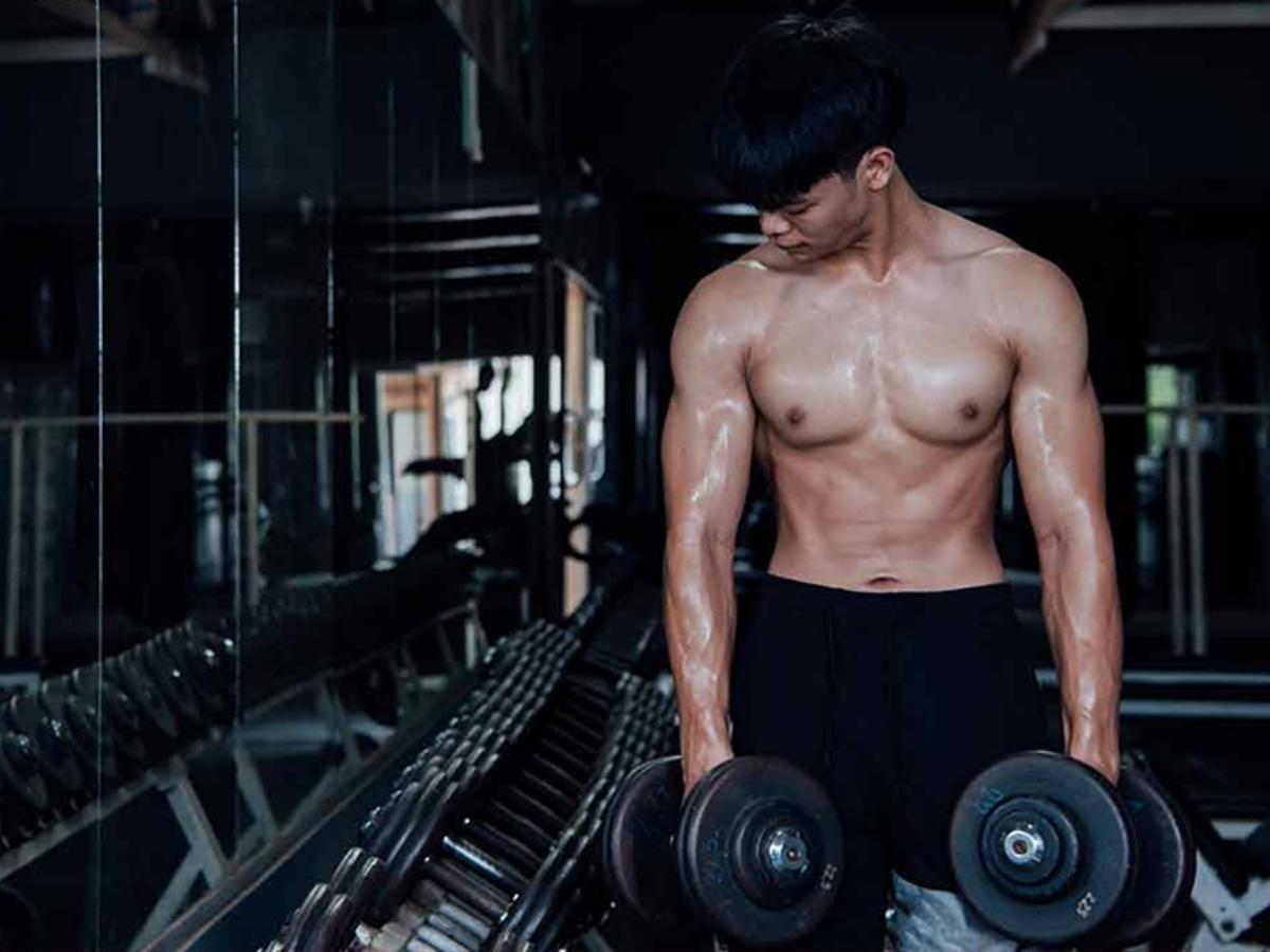 Rèn luyện với cường độ cao với tạ