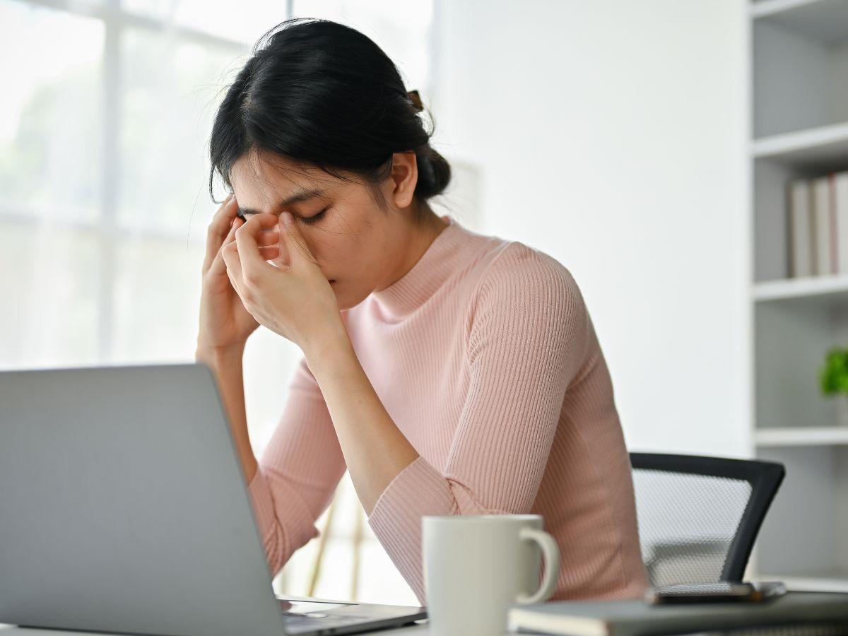 Người có vấn đề về tiền đình, dễ chóng mặt, mất thăng bằng