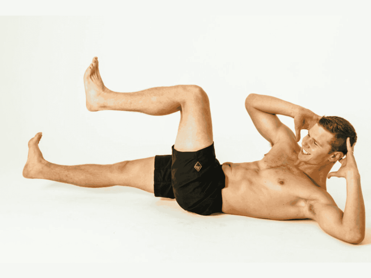 Bài tập xoay hông đạp chân Bicycle Crunches