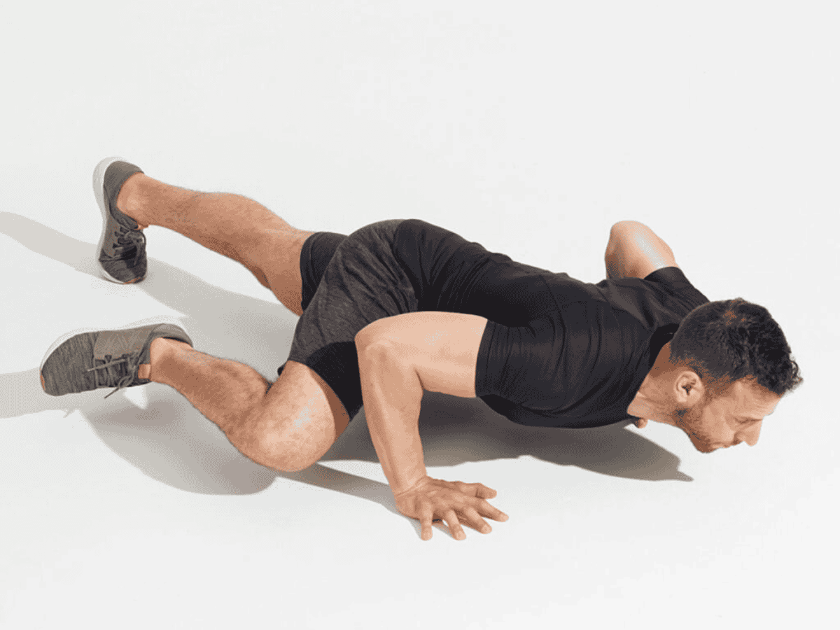 Bài tập cơ liên sườn kiểu người nhện Spiderman Push-Up