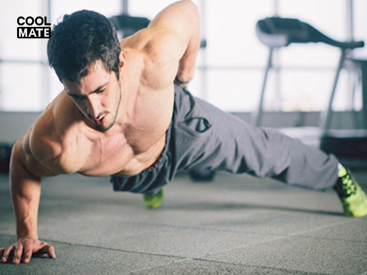 Bài tập Renegade Row Push Up