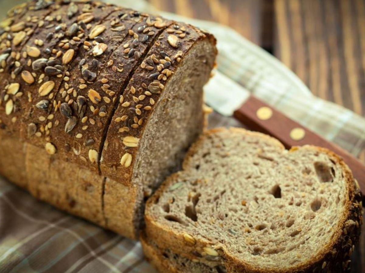 Bánh mì đen chứa nhiều chất xơ