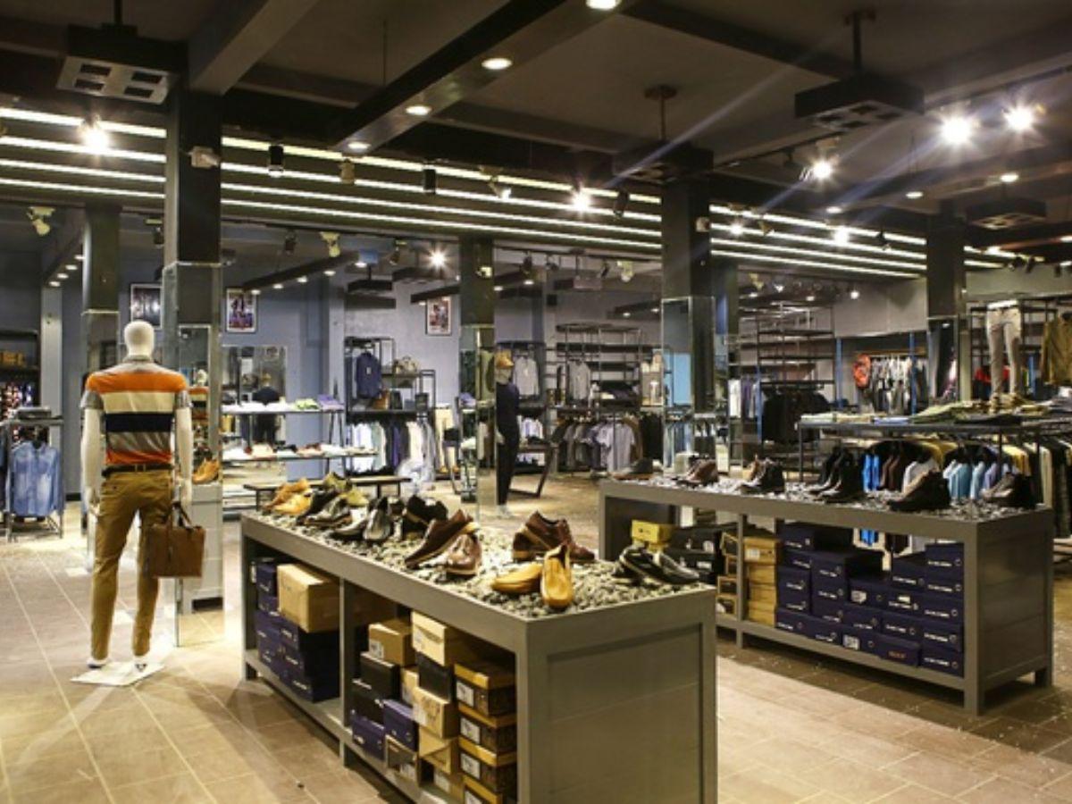 Hầu hết các sản phẩm thời trang ở H2T Store mang hơi hướng trẻ trung, bụi bặm (Nguồn: H2T)
