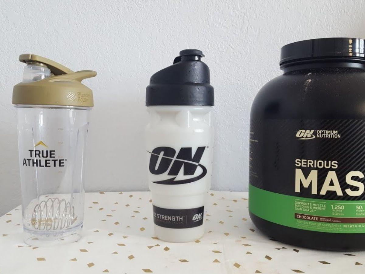 Pha mass gainer với bình lắc
