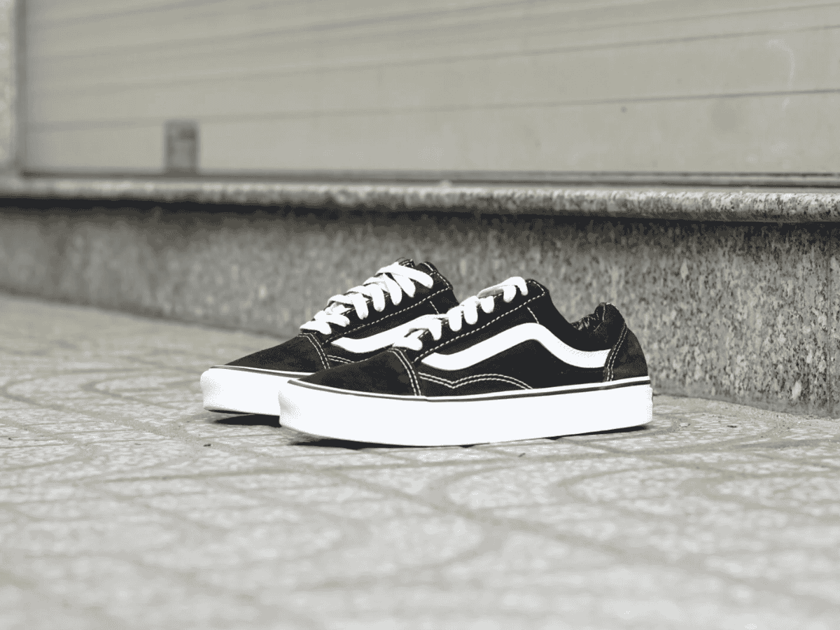 mau-giay-sneaker-hot-nhat-nam-2022-830