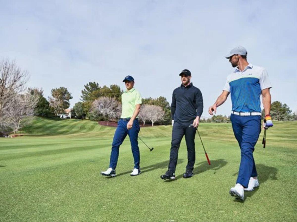 Under Armour cũng là một trong những nhãn hiệu thời trang golf được quý ông lựa chọn