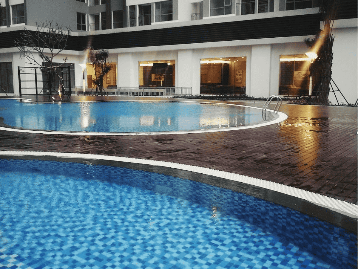 Bể bơi Times City – Phù hợp gia đình, trẻ nhỏ   