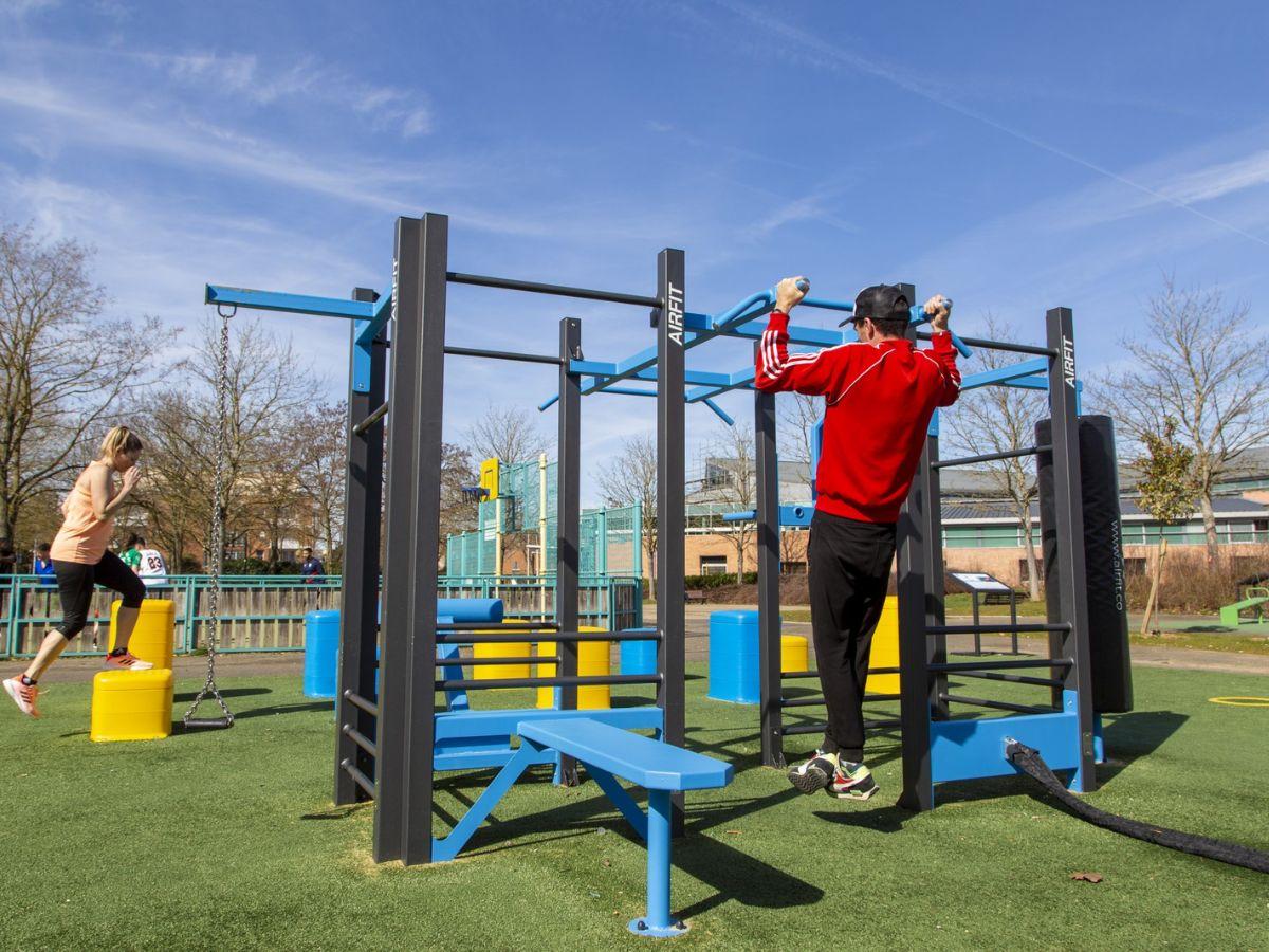 Bạn có thể tập luyện các bài tập Street Workout ở bất cứ nơi đâu