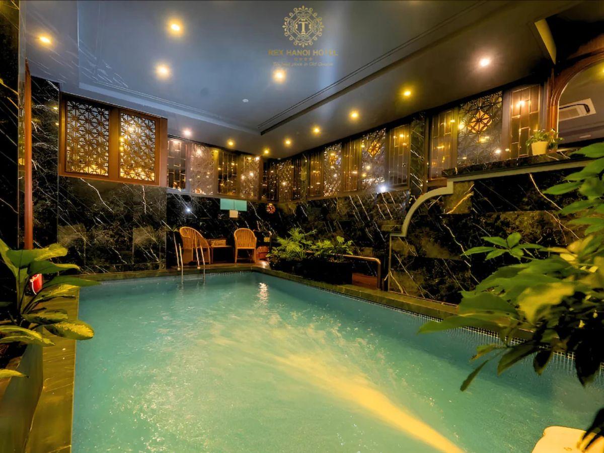 Bể bơi Rex Hanoi Hotel - dịch vụ đạt 5 sao tuyệt đối