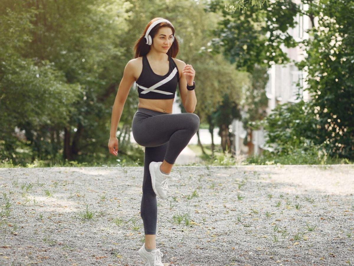Giãn cơ động (dynamic stretching)