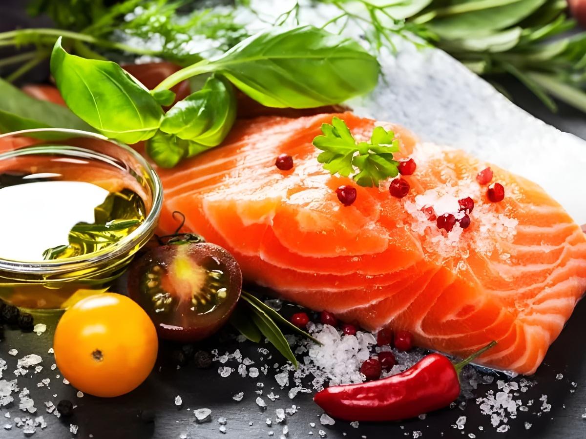 Bổ sung cá để hỗ trợ cải thiện hệ thống miễn dịch, giảm đau xương khớp và tăng cường khả năng phục hồi của hệ thống cơ bắp