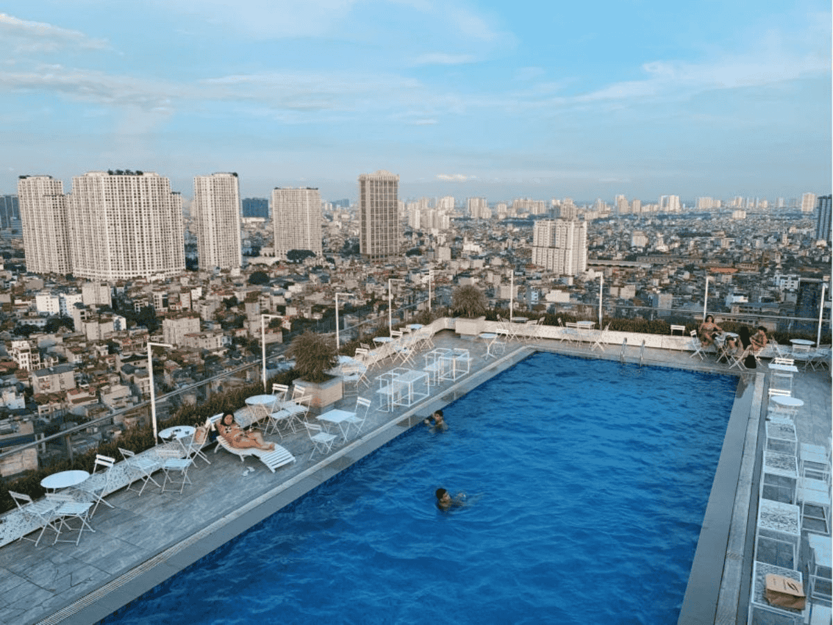 Trill Pool – View toàn cảnh thành phố từ trên cao 