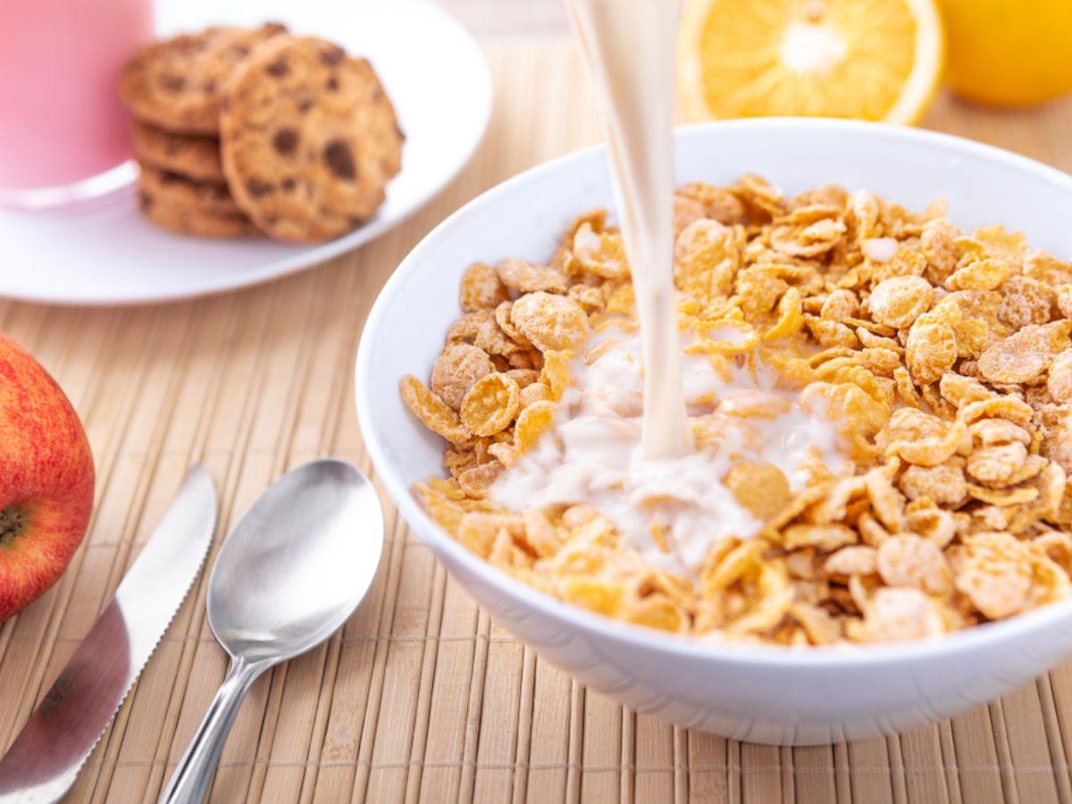 Ngũ cốc nguyên hạt cung cấp protein và carb