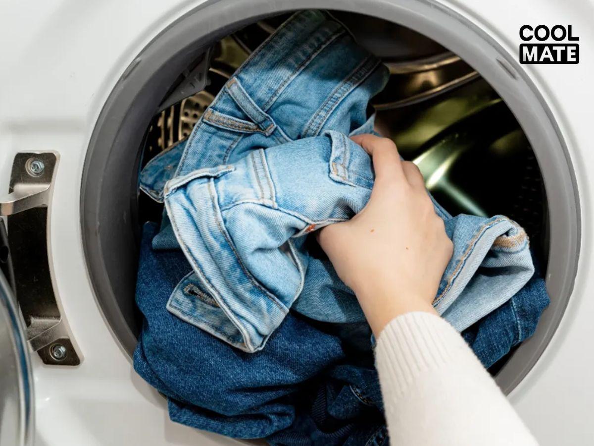 Giặt sai cách khiến chiếc quần nhanh chóng xuống cấp