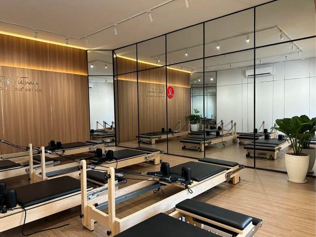 Pour Vous Pilates Center