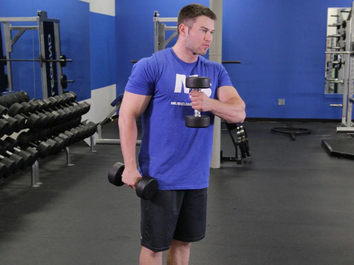 Dumbbell Cross Body Hammer Curl
