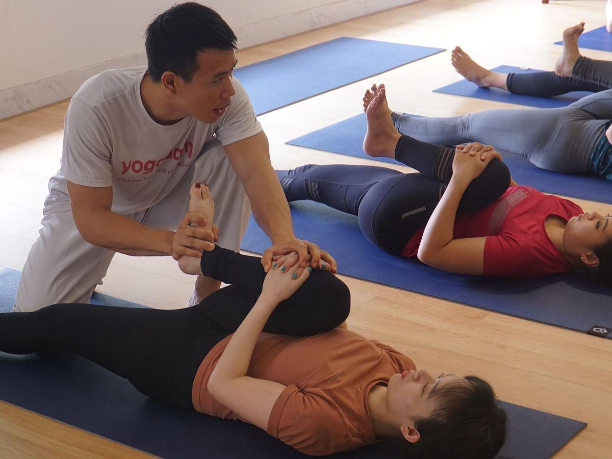 Cần tham khảo ý kiến bác sĩ, chuyên gia trước khi luyện tập và lắng nghe cơ thể, luyện tập đều đặn để đạt kết quả tốt nhất