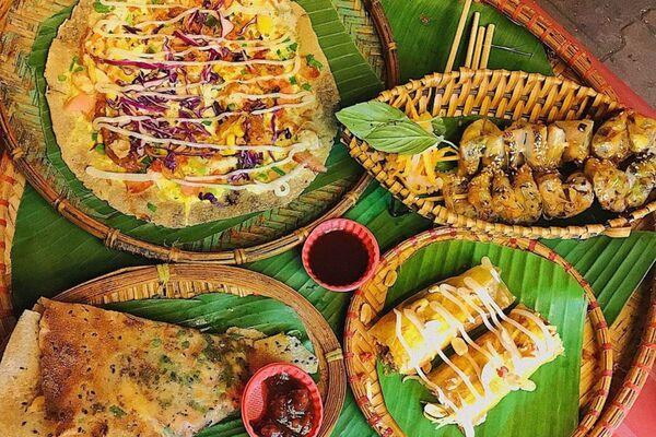 Cách dỗ người yêu với bánh tráng trộn và bánh tráng cuộn ở TP.HCM