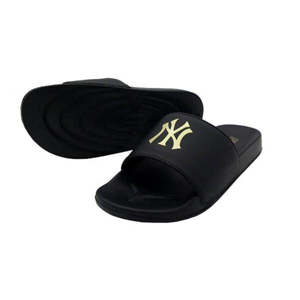 Mẫu dép Unisex Black logo Vàng best-seller của thương hiệu