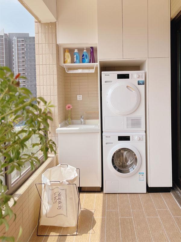 Đặt máy giặt ngoài ban công không đúng cách làm ảnh hưởng tuổi thọ sản phẩm