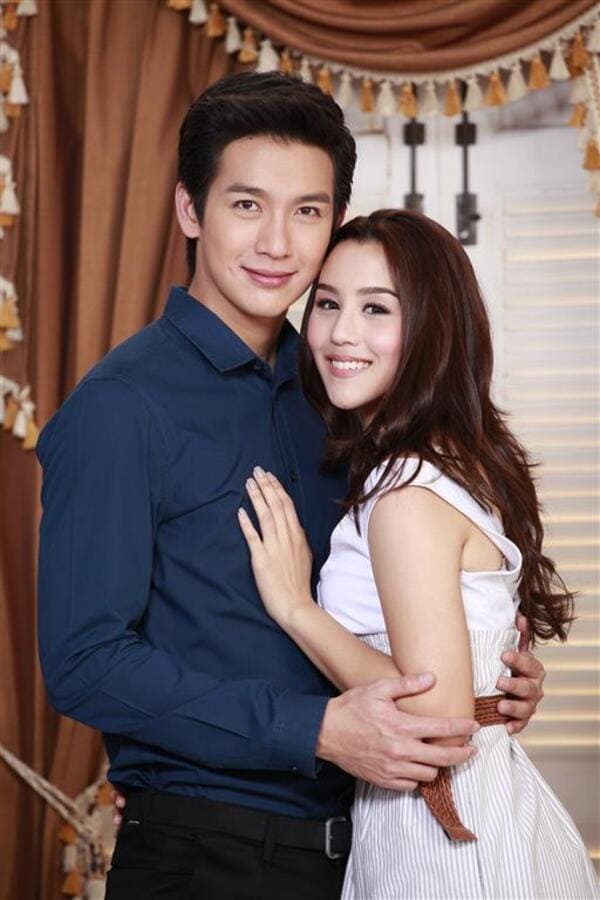 Cặp đôi chính trong phim là một trong những yếu tố thu hút nhiều người xem