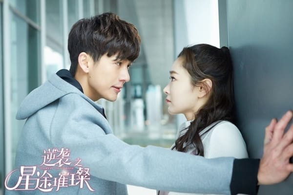 Nhan sắc của diễn viên Push Puttichai dường như không bị ảnh hưởng bởi thời gian