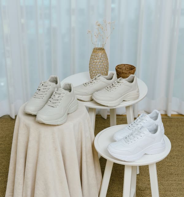 Tất cả những sản phẩm chính hãng của thương hiệu Domba và McQueen đều được kiểm định chất lượng nghiêm ngặt trước khi đưa ra thị trường (Nguồn: Domba)