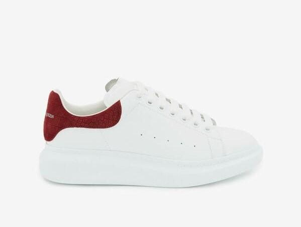 Alexander McQueen là thương hiệu thời trang nổi tiếng Anh Quốc với các mẫu giày luxury sneakers (Nguồn: Alexander McQueen)