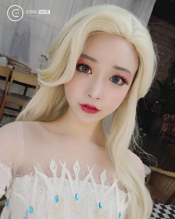 Tomia sở hữu gương mặt khả ái và đôi mắt to tròn đáng yêu