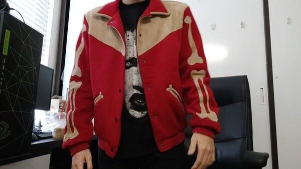 Bộ sưu tập áo varsity jacket The Savage của Chic Clothing được rất nhiều fan thời trang yêu thích (Nguồn: Youtube)