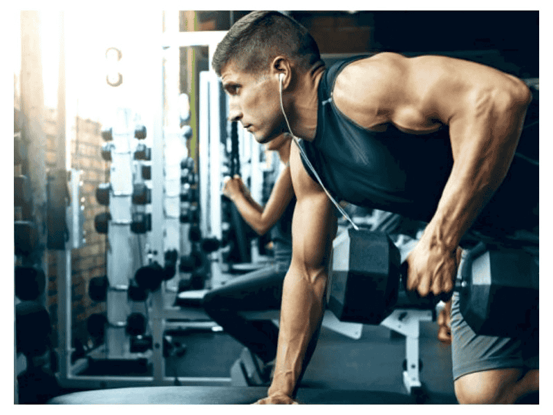 Một lưu ý cho các chàng trai khi thực hiện các bài tập cơ tay chính là phải luôn làm đúng kỹ thuật
