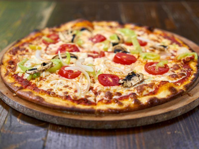 Cùng bé làm món ăn yêu thích tại nhà