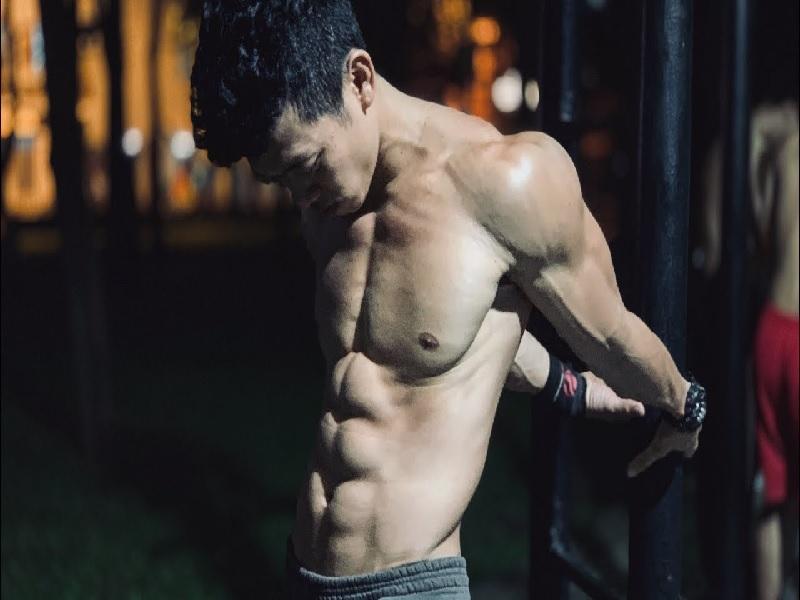 Bài tập giãn căng ngực