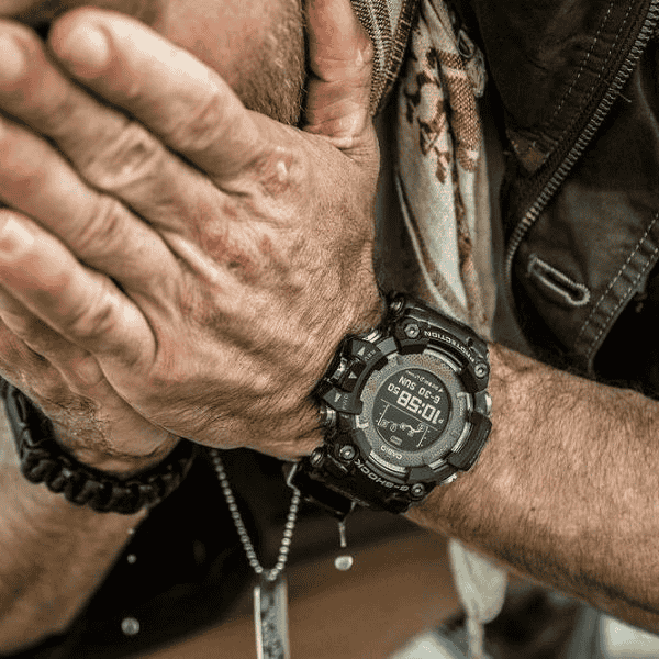 Đồng hồ thể thao có thể kết hợp với nhiều kiểu trang phục khác nhau