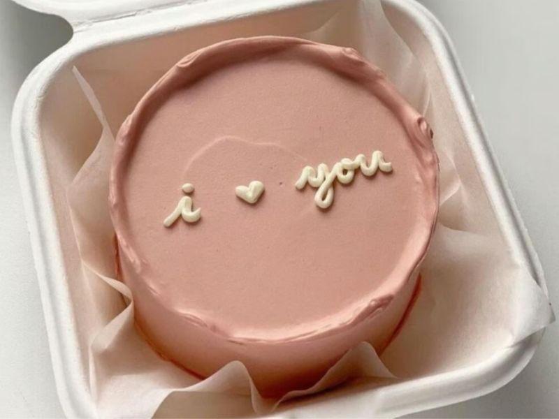 Bánh sinh nhật với lời nhắn ngọt ngào